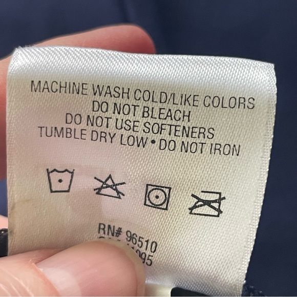 Under Armour Mock Turtleneck Long Sleeve Shirt  Size: Small - Picture 8 of 11